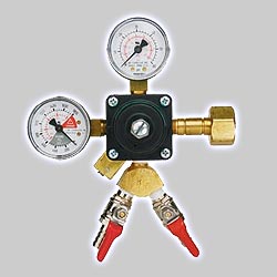 Photo of Classic Dual Gauge Regulator with Air Splitter
