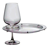 Round Party Plate With Built-in Stemware Holder